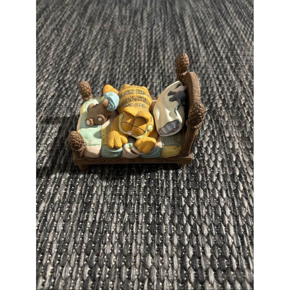 Vintage Garfield Catnap Jim Davis Danbury Mint Resin Figurine Collectible